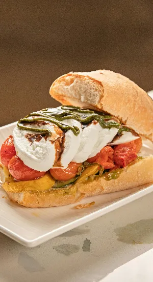 Das ist die ultimative SoulFood-Challenge: Ciabatta vs. Sommer-Salat